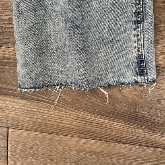 brand new cider distressed ripped light wash straight leg jeans with raw hem - Picture 4 of 7